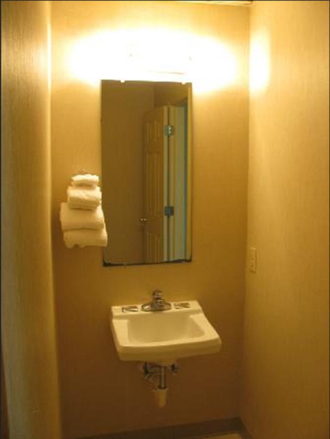 Sandpiper Motel Atlantic Beach Bagian luar foto